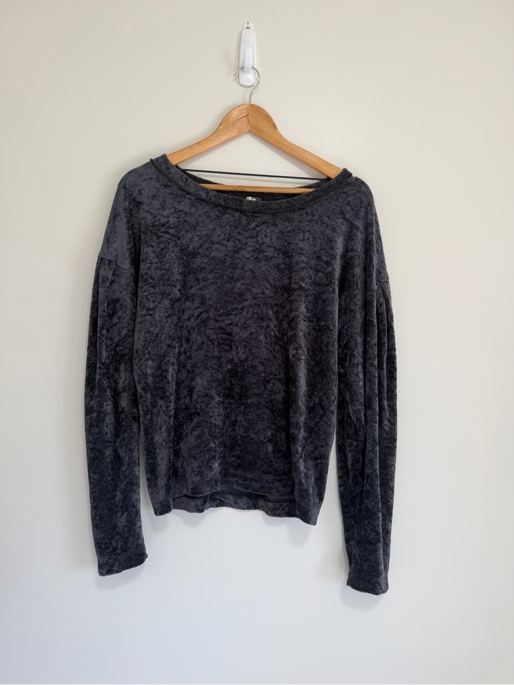 Free People We The Free Milan Crushed Velvet Top Women S Small Gray Long Sleeve